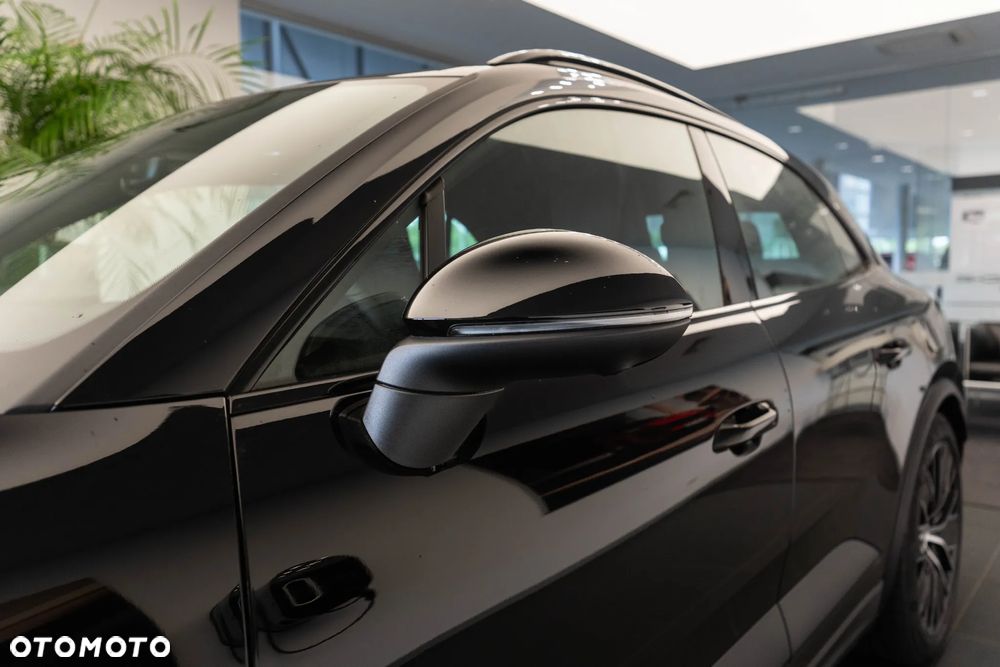 Porsche Macan - 32