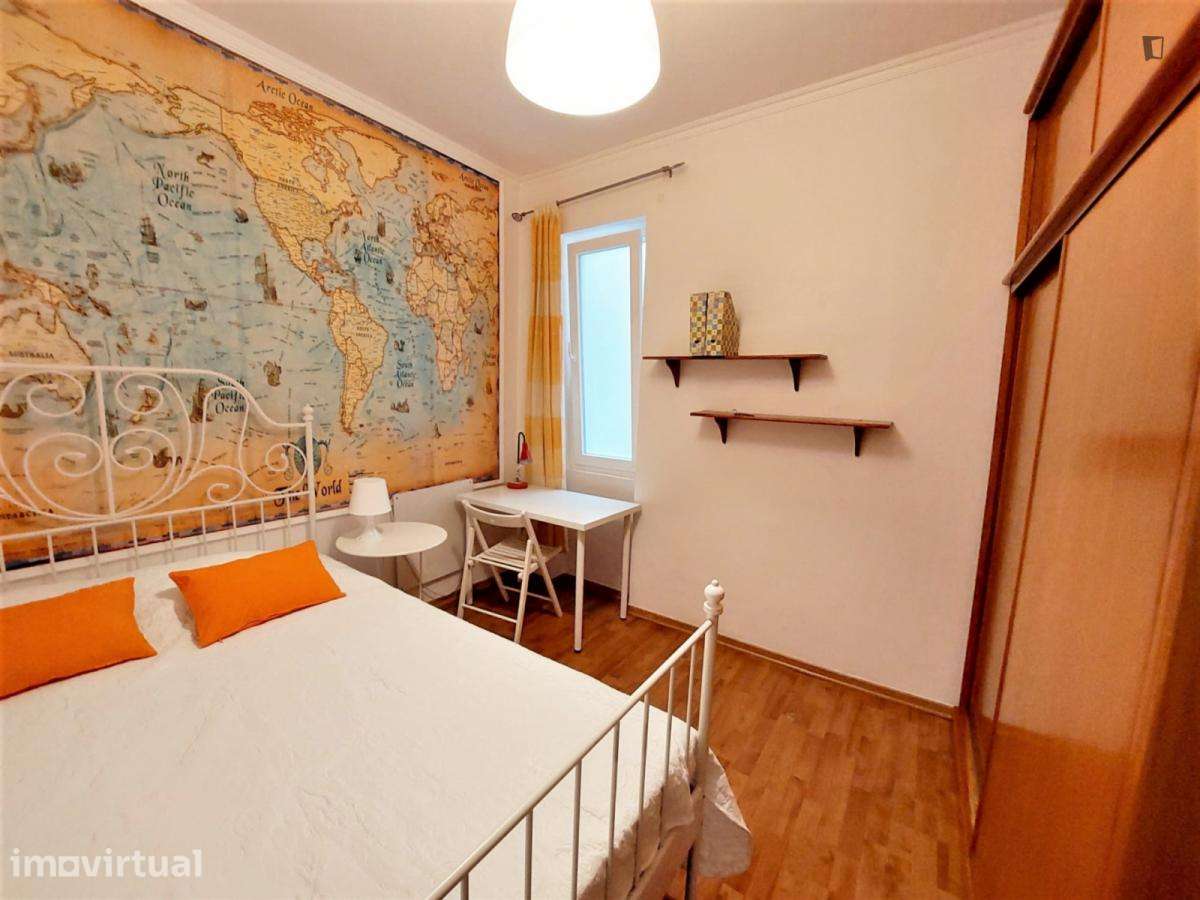 Quarto - localizado em Picoas Lisbon - Grande imagem: 5/31