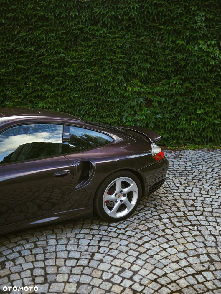 Porsche 911 - 24