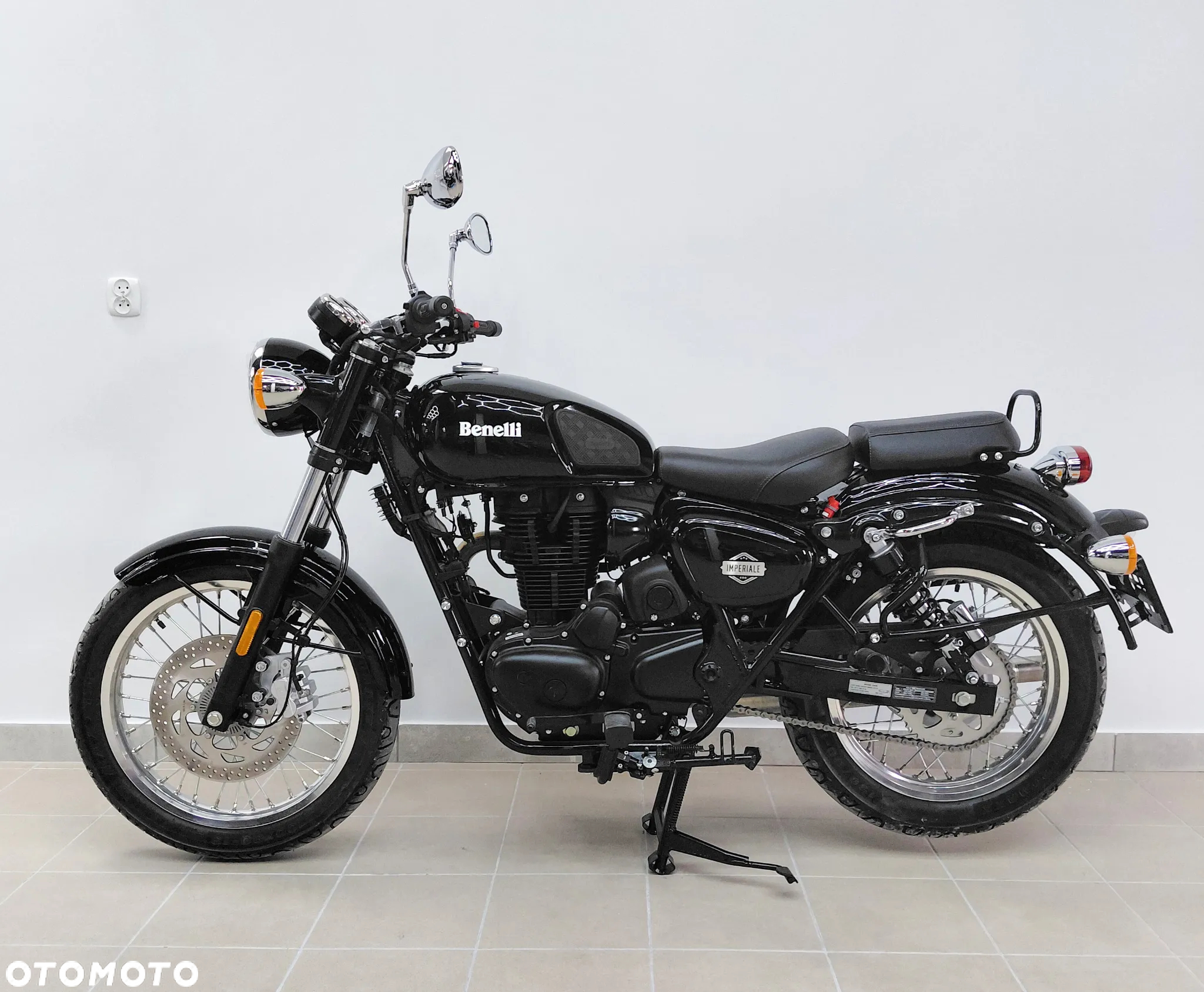 Benelli IMPERIALE 400 - 4