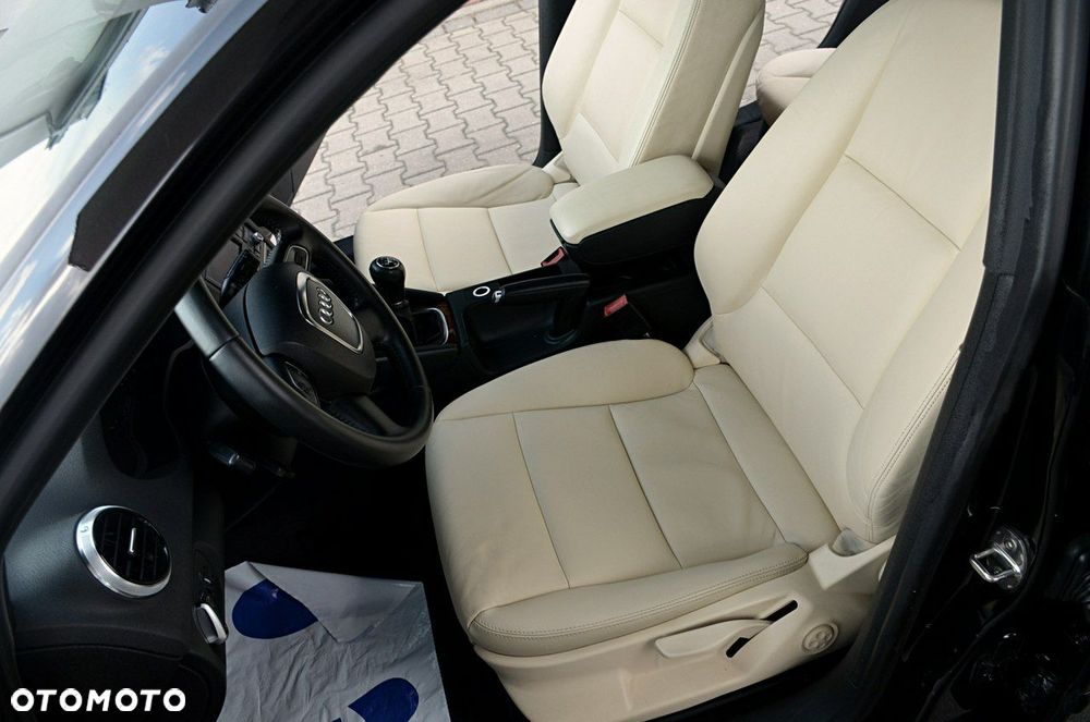 Audi A3 Sportback - 16