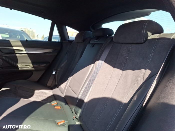 BMW X6 xDrive30d - 11