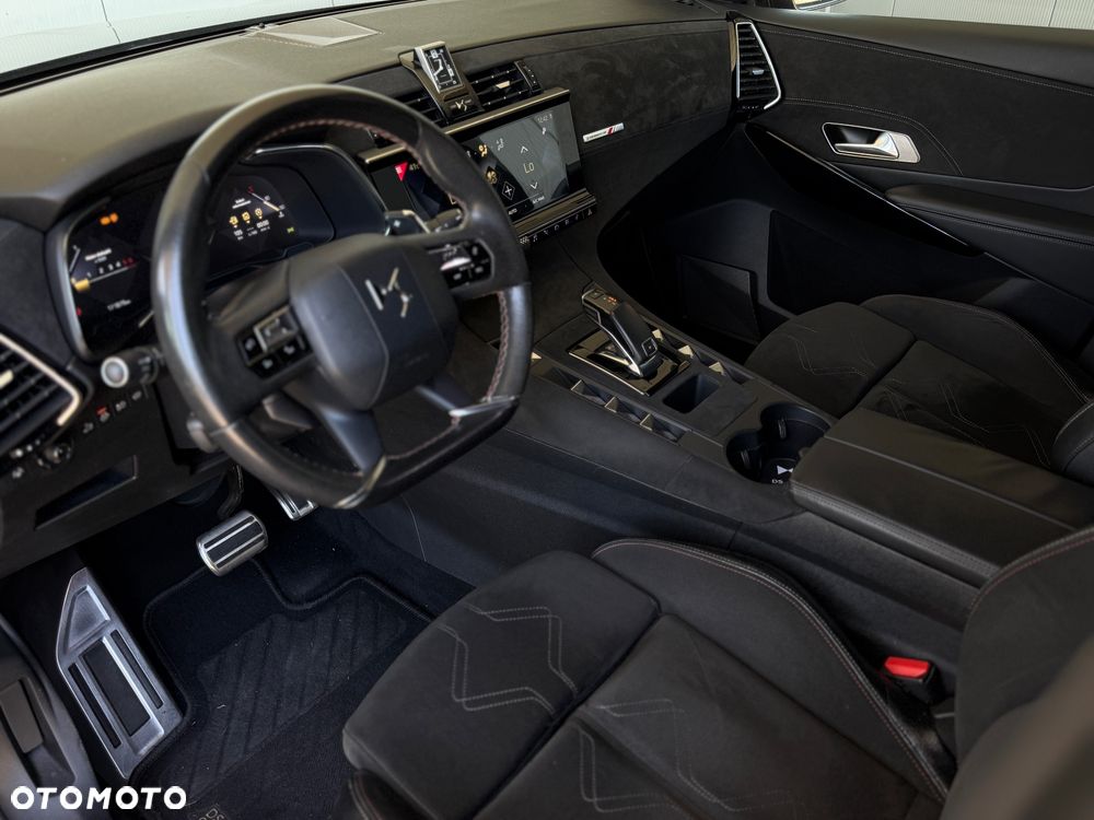 DS Automobiles DS 7 Crossback 2.0 BlueHDi Performance Line + - 6