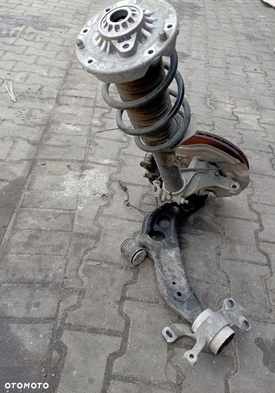 BMW F46 2.0 D ZWROTNICA PRAWA PRZÓD PRZEDNIA WAHACZ - 3