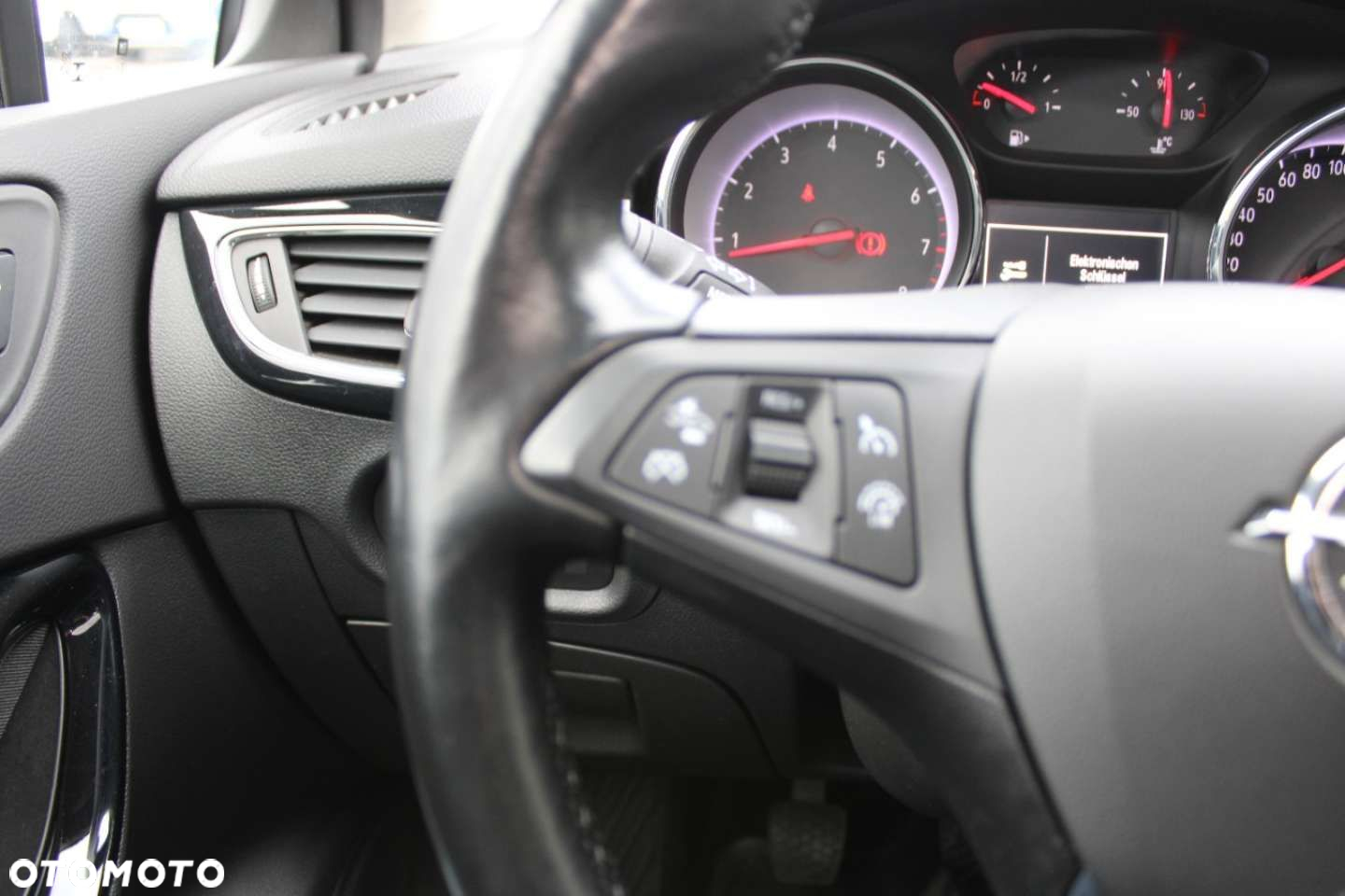 Opel Astra - 38