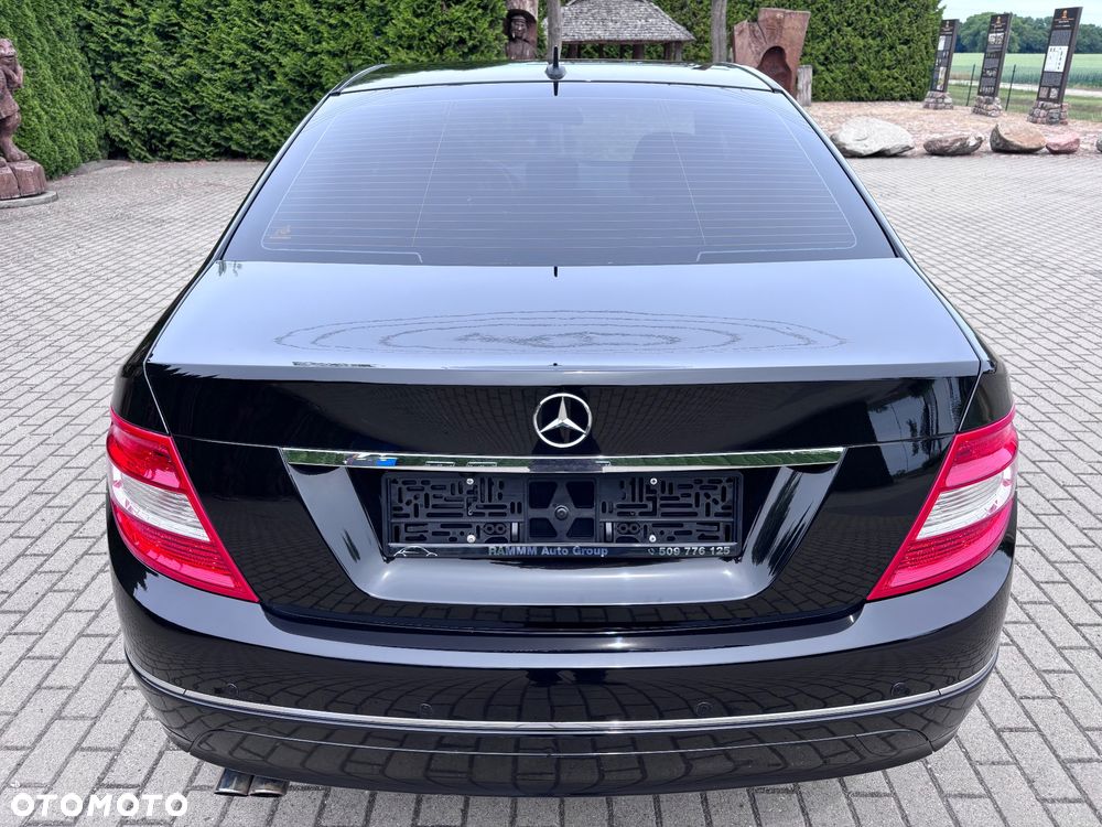 Mercedes-Benz Klasa C 180 Kompressor Automatik BlueEFFICIENCY - 11
