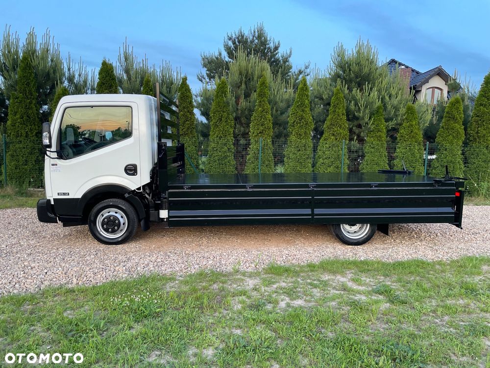 Nissan Cabstar - 24