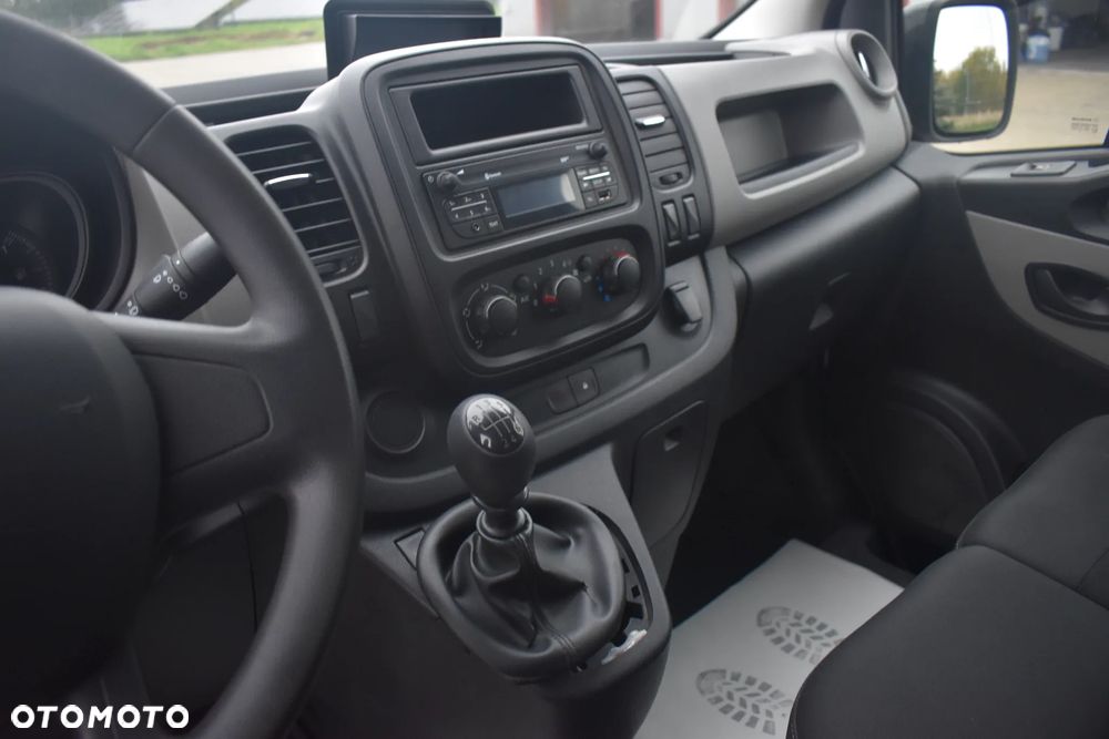 Renault Trafic - 17