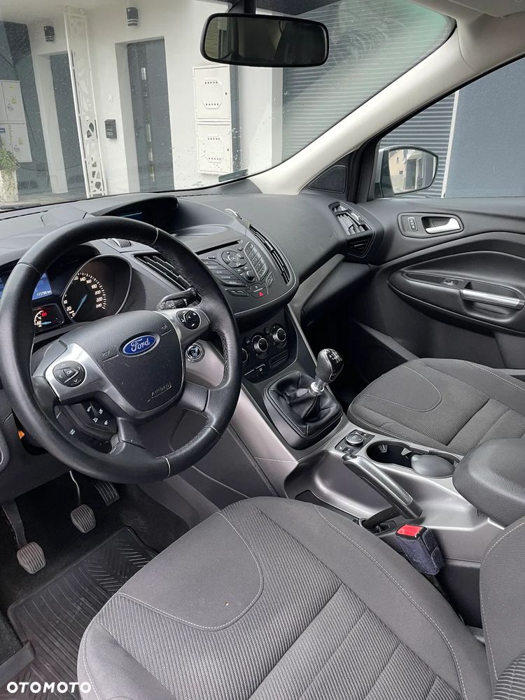 Ford Kuga 2.0 TDCi 4x4 Trend - 16