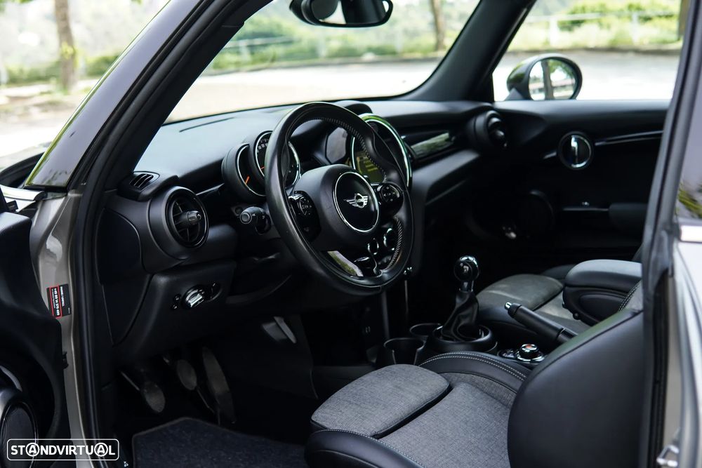 MINI 3 Portas Cooper D - 23