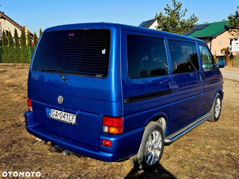 Volkswagen Caravelle - 4