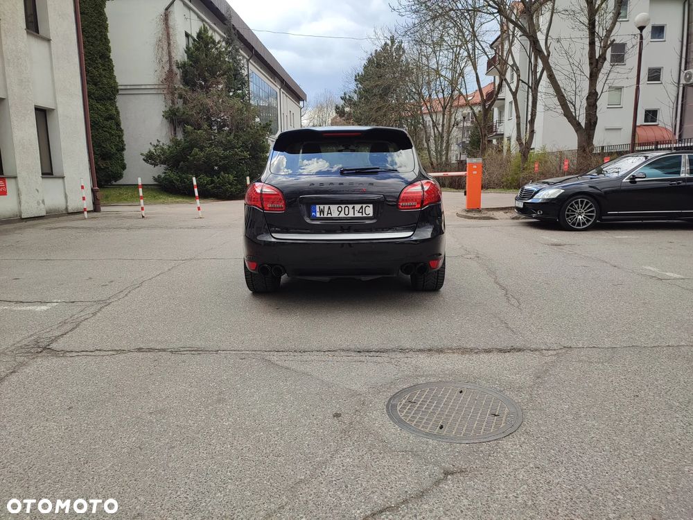 Porsche Cayenne - 32