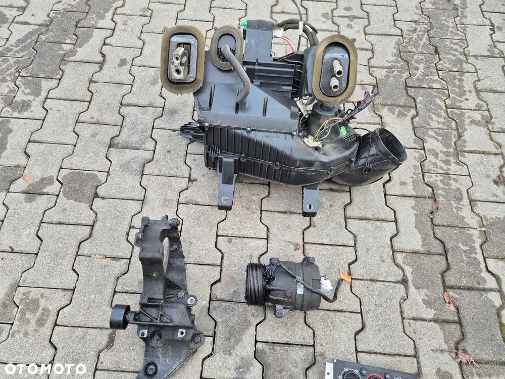 KLIMATYZACJA KOMPLETNA MASTER MOVANO 2.2 2.5 DCI 01-14r. - 3