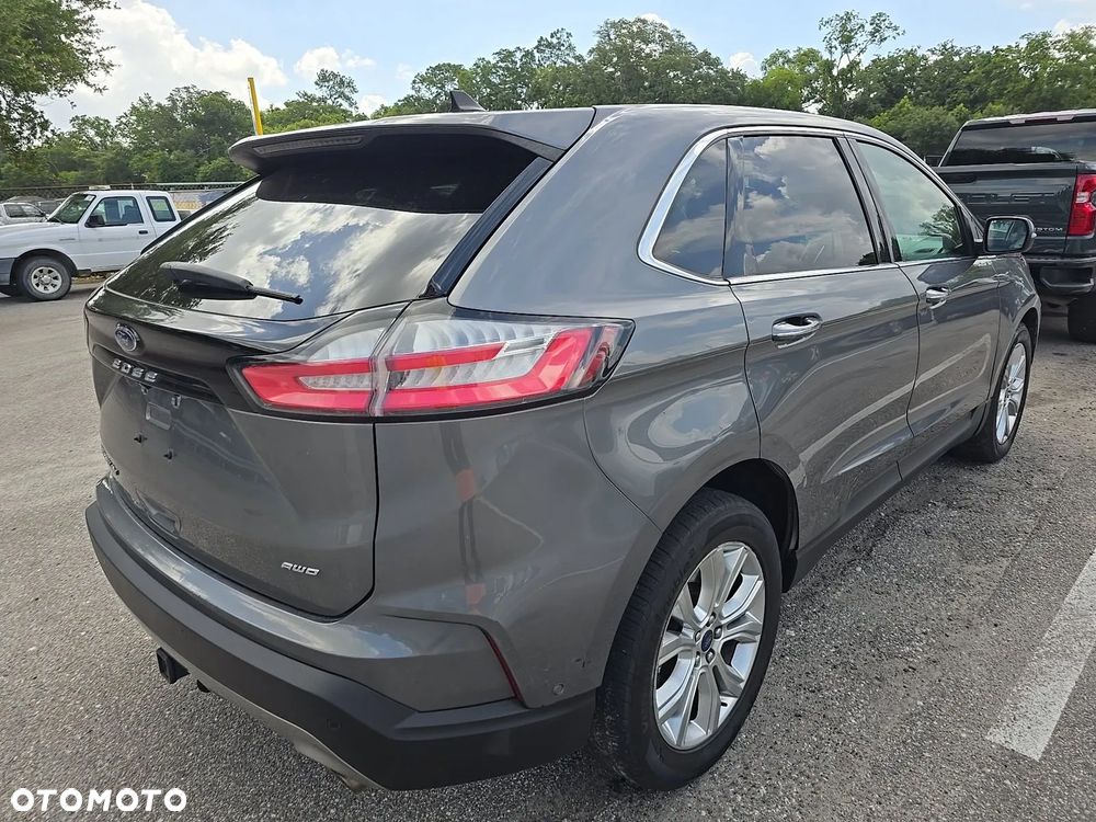 Ford Edge - 4