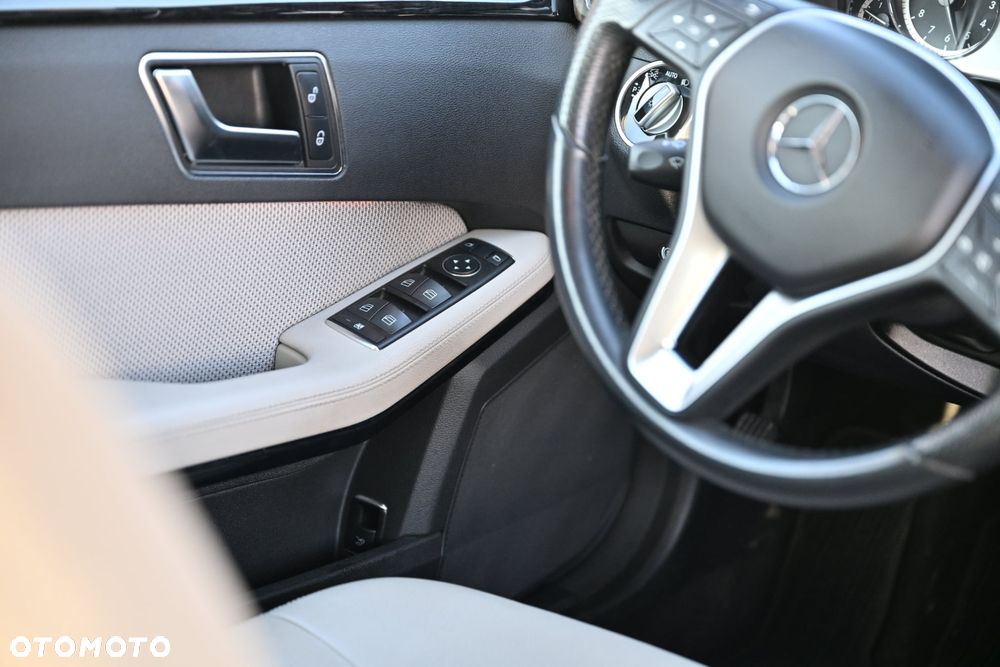 Mercedes-Benz Klasa E - 6