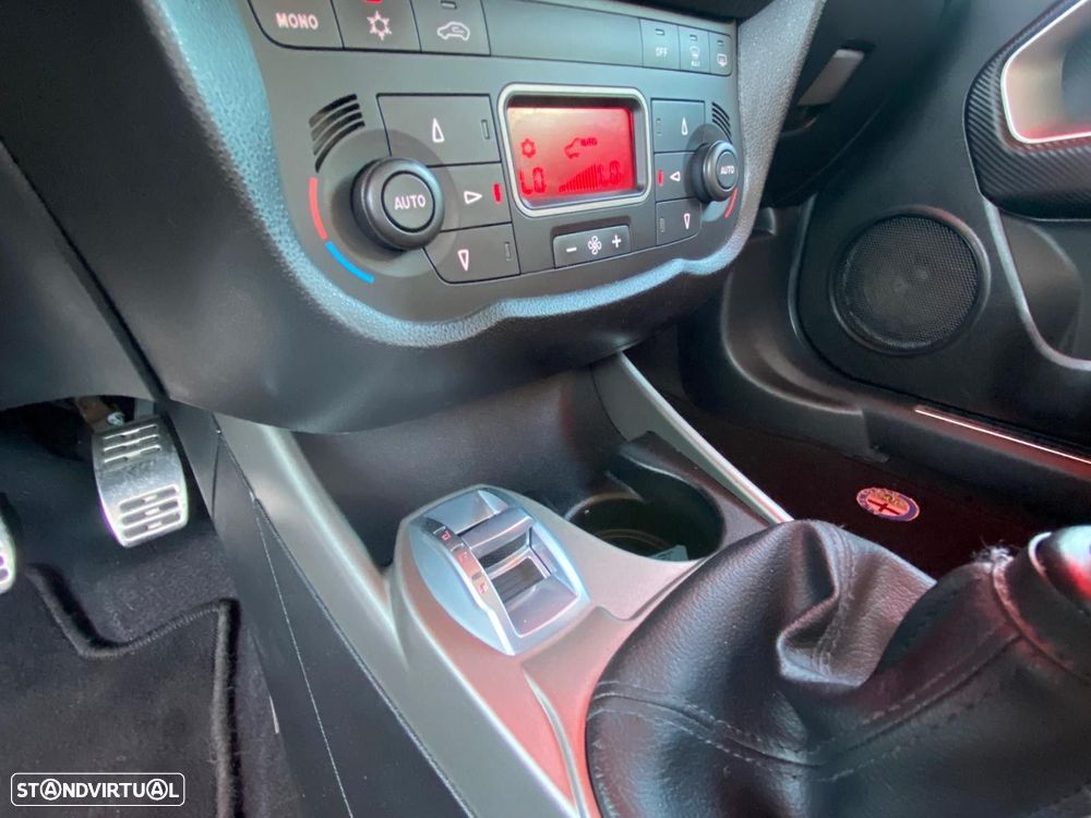 Alfa Romeo MiTo 1.3 JTDM Distinctive - 12