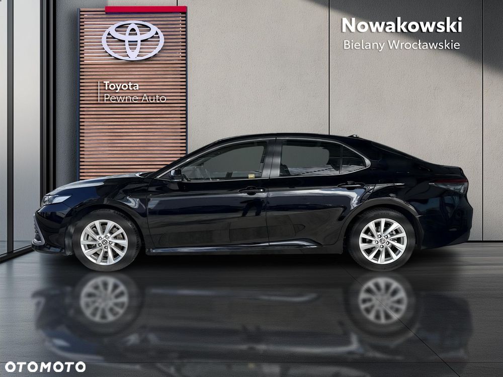 Toyota Camry 2.5 Hybrid Comfort CVT - 2