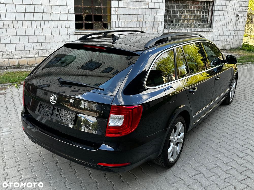 Skoda Superb 2.0 TDI Green tec DSG Elegance - 5