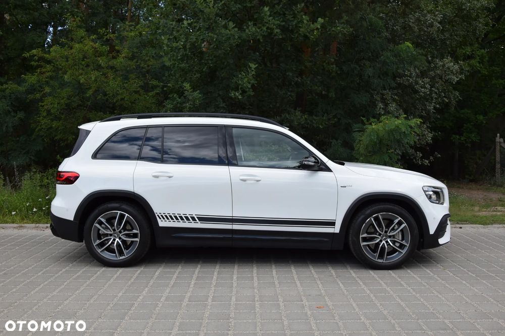 Mercedes-Benz GLB - 5