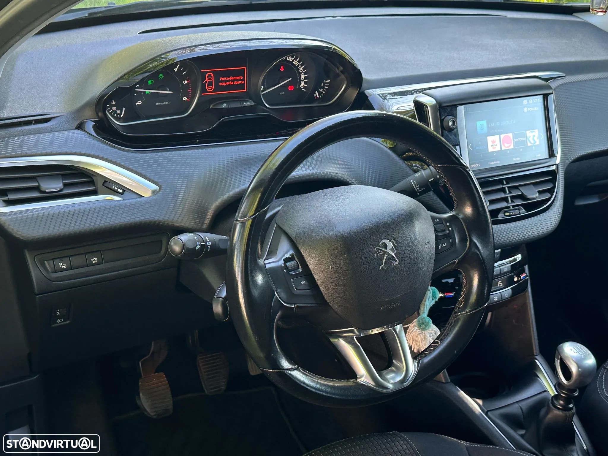 Peugeot 208 1.5 BlueHDi Signature - 14