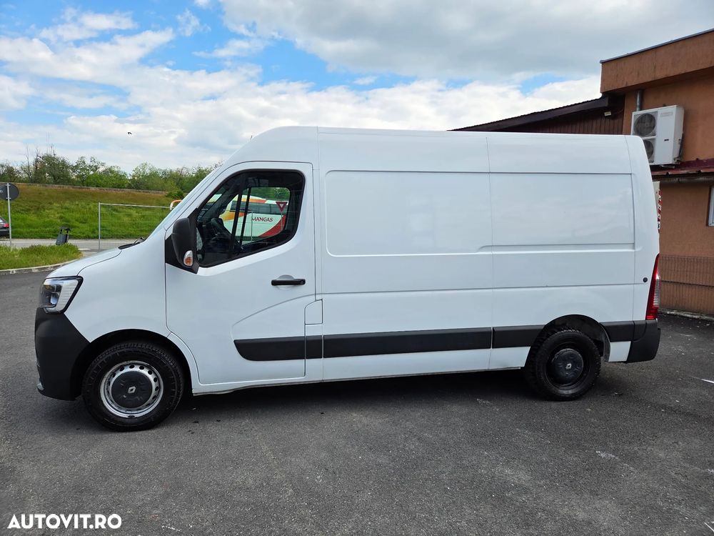Renault Master - 24