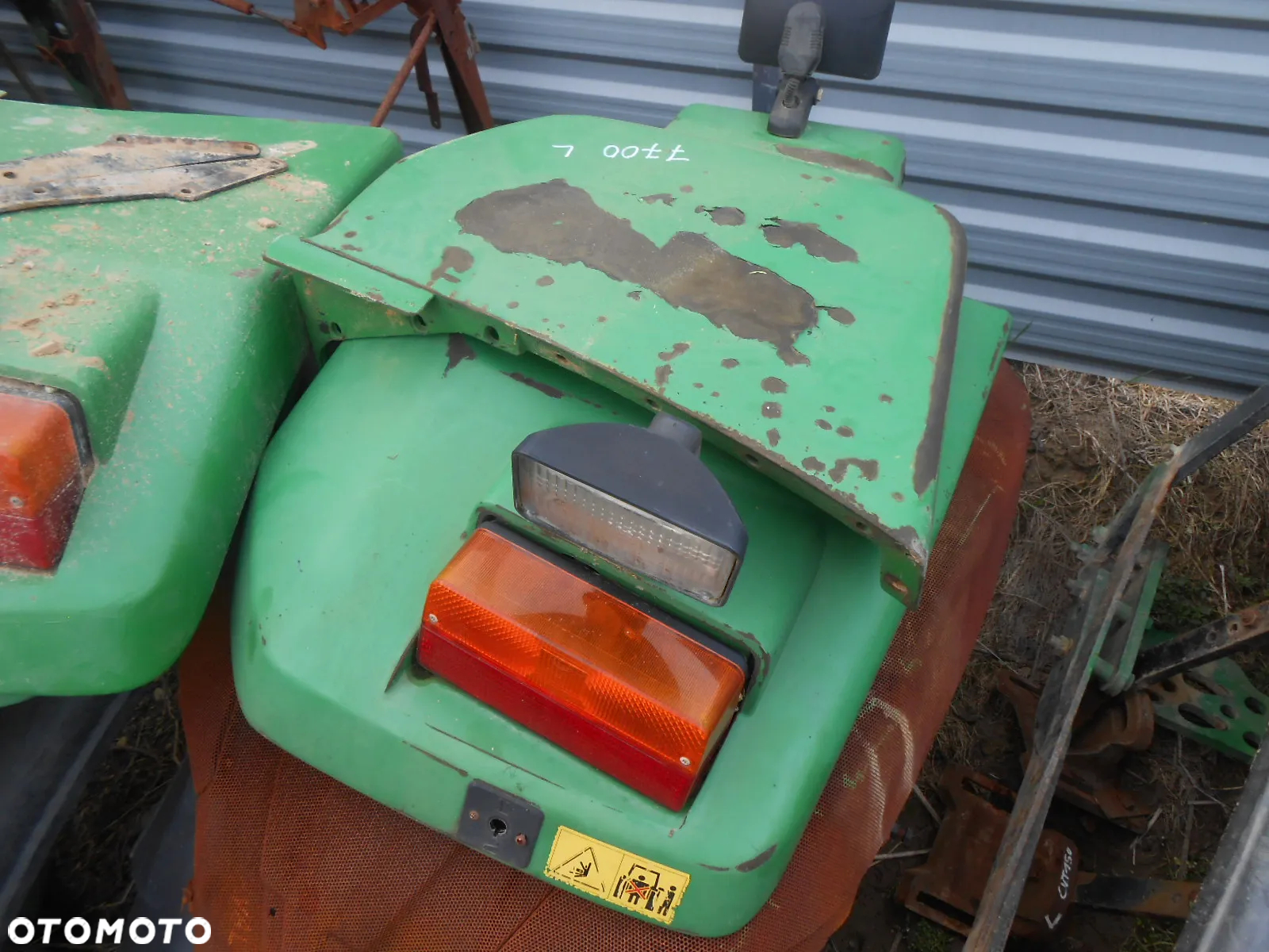 Błotnik tylny błotniki tylne John Deere 7600 7700 7800 - 6