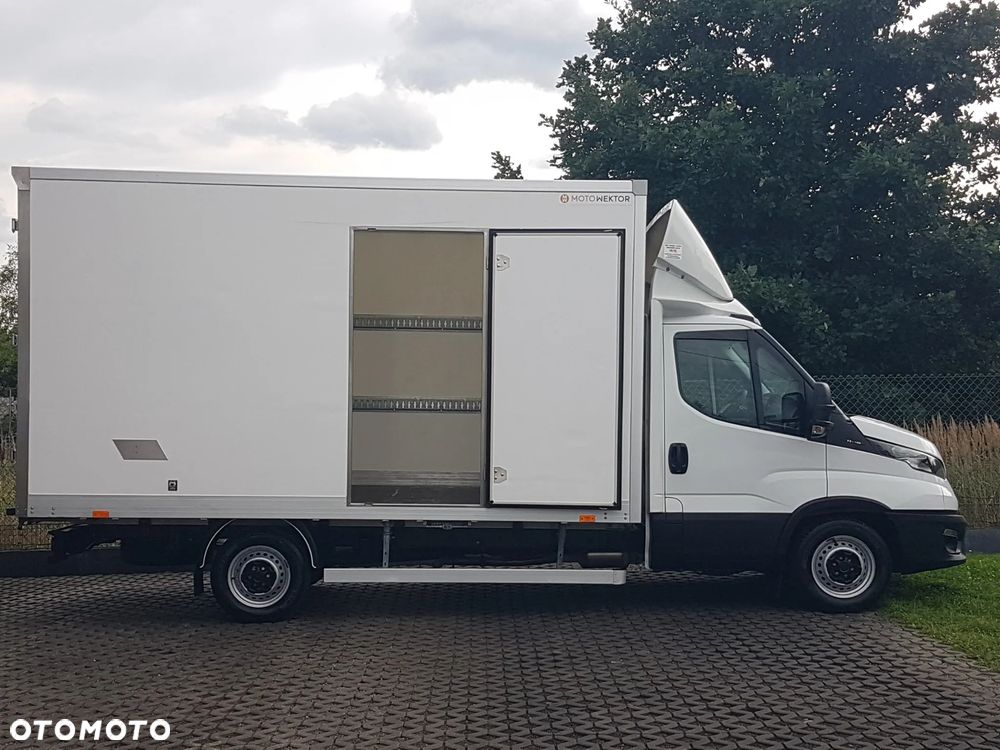 Iveco 35S16 KONTENER 8EP KLIMA 4,23x2,23x2,23 3,0-160KM DAILY KRAJOWY MANUAL 6-BIEGÓW - 27