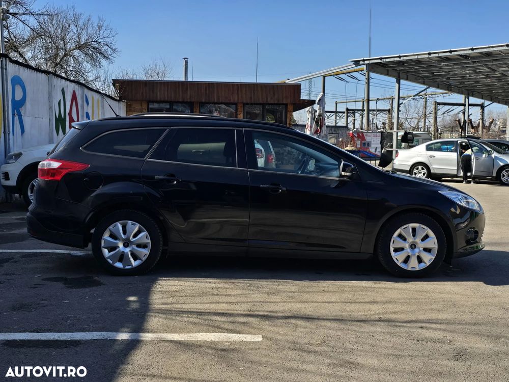 Ford Focus 1.0 EcoBoost Start-Stopp-System TITANIUM - 18