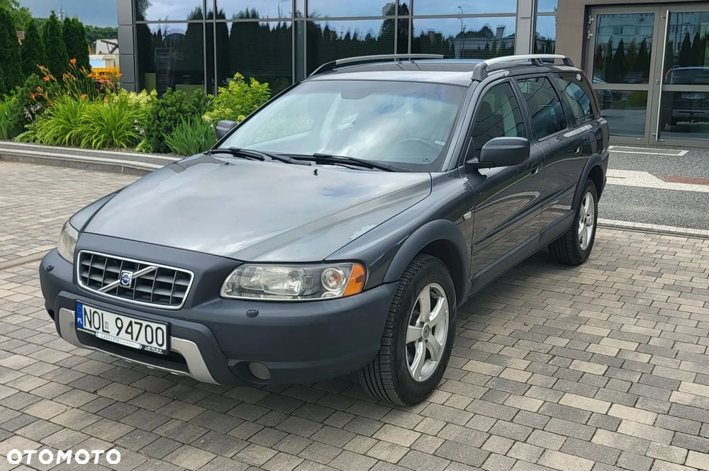 Volvo XC 70 2.4 AWD Automatik Momentum - 1
