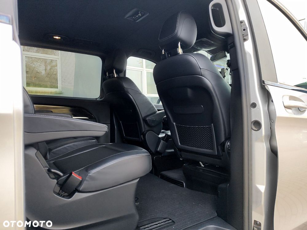 Mercedes-Benz Klasa V - 14