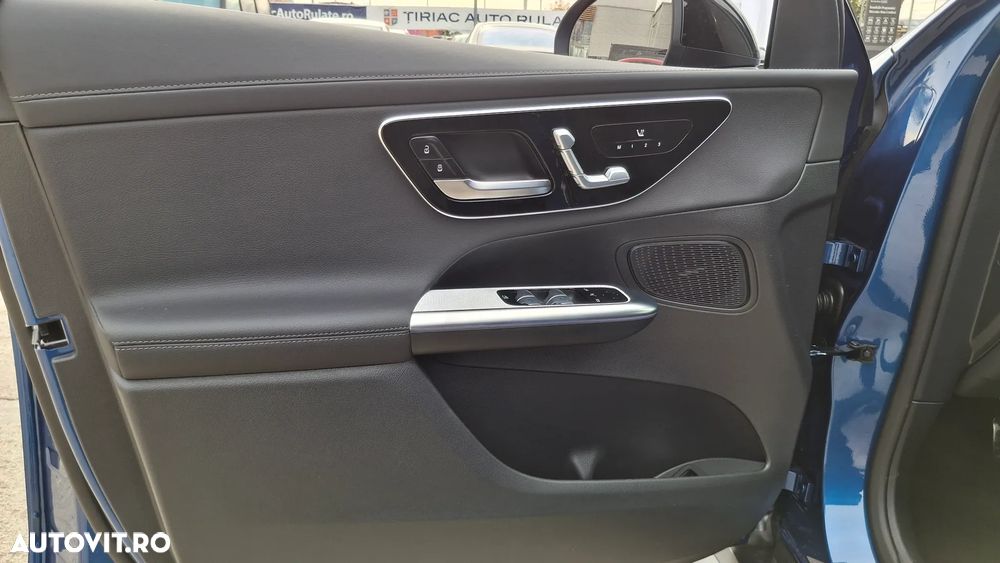 Mercedes-Benz GLC 300 e 4MATIC - 11