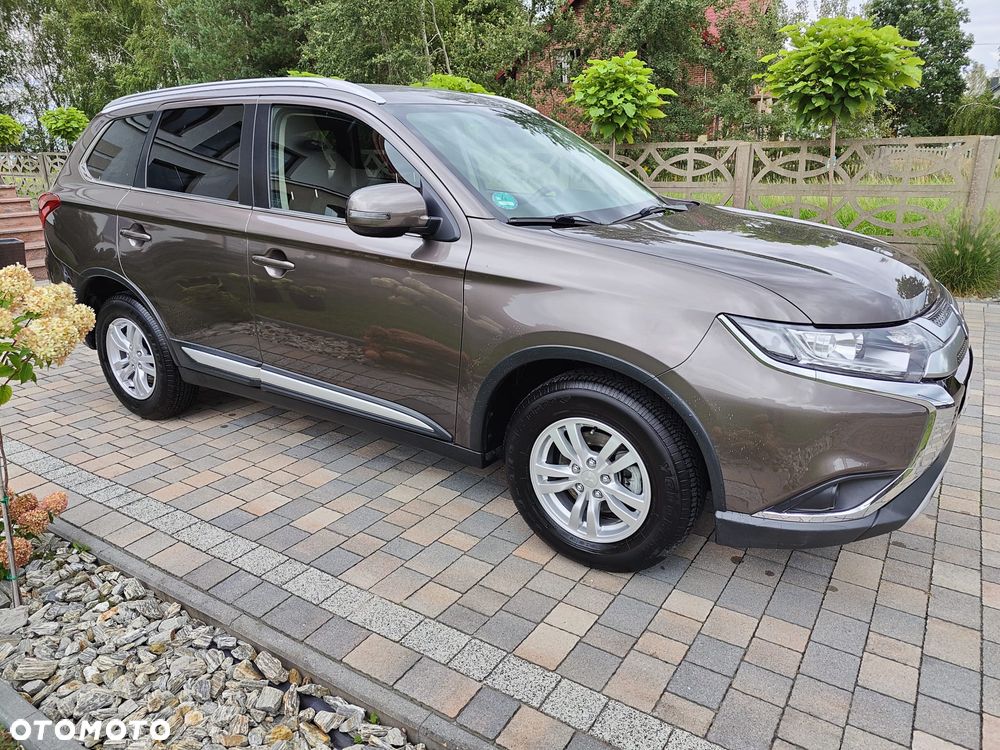 Mitsubishi Outlander 2.0 City Style 2WD - 2