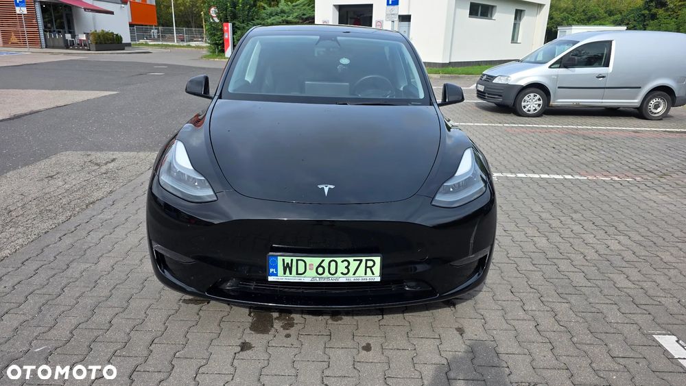 Tesla Model Y Performance AWD - 2