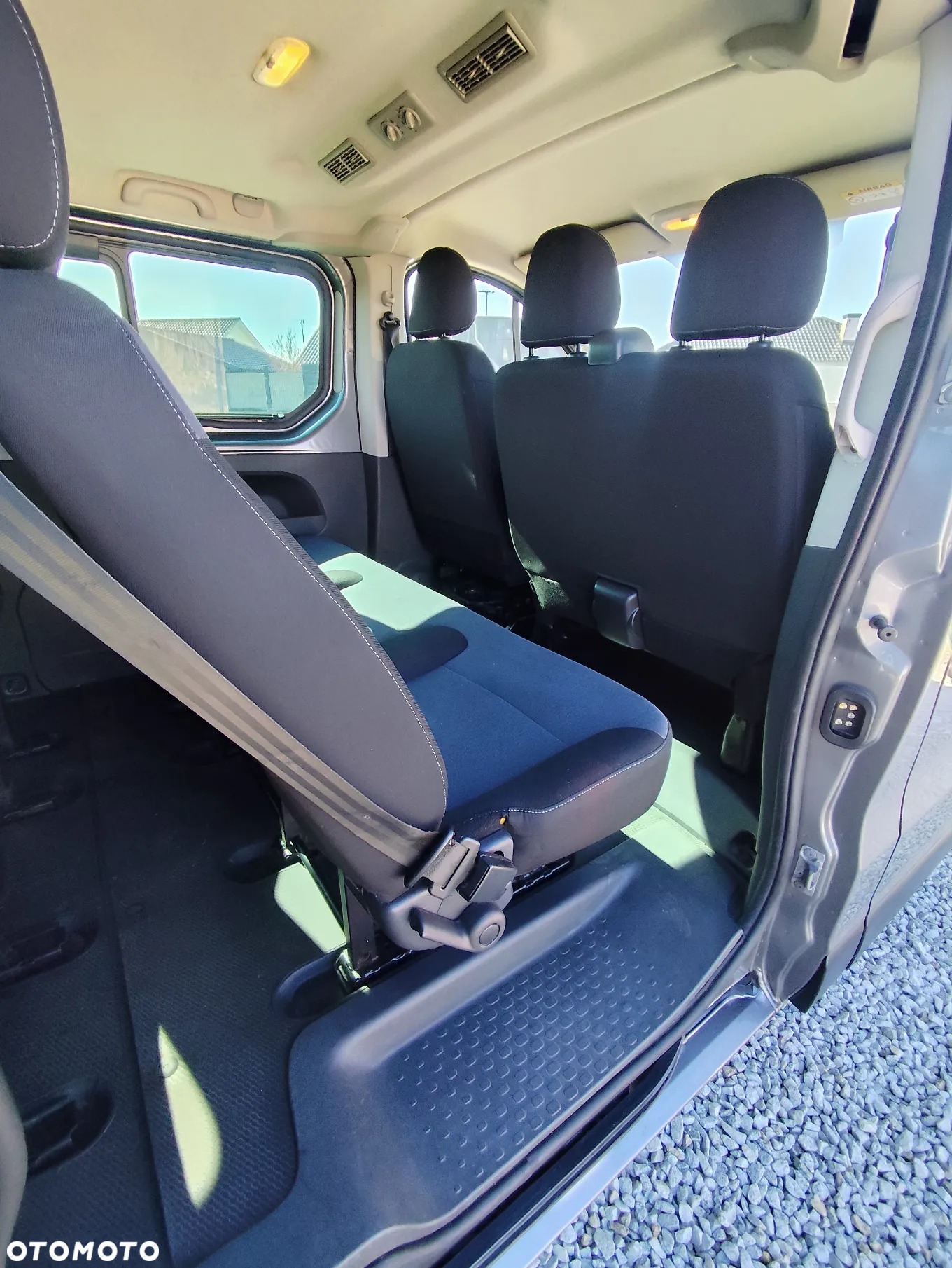 Opel Vivaro 1.6 D (CDTI) L2H1 - 12