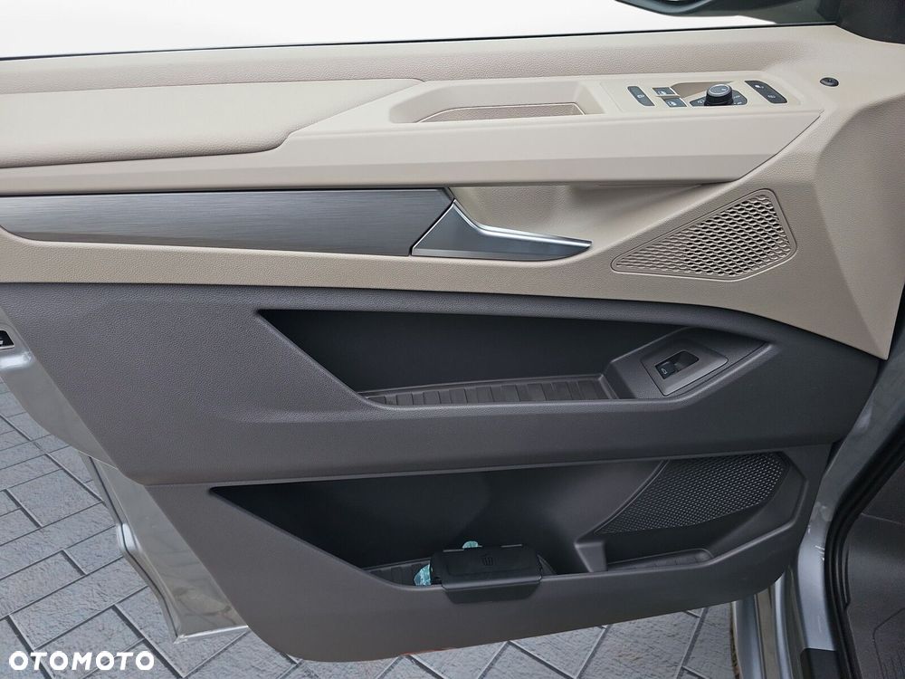 Volkswagen Multivan 1.5 TSI L2 Life DSG - 10
