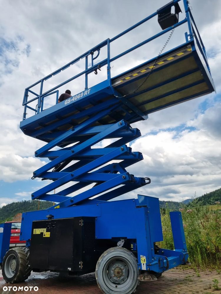 Genie Zwyżka GS-4069RT Podnośnik Nożycowy 14,5 metra jak Nowa 2017r z Norwegii 738mtg 4x4 silnik Kubota - 30