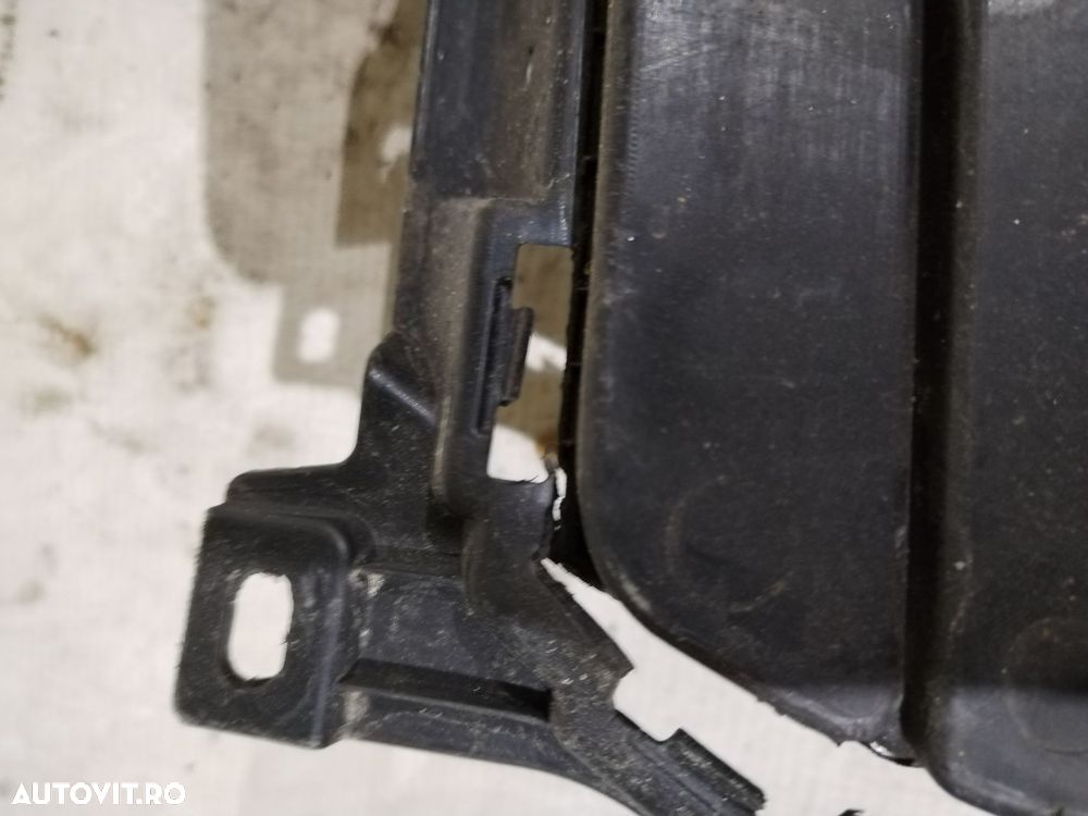 Grila inferioara bara fata, Kia Sportage, 2018, 2019, 2020, 2021, cod origine OE 86569-F1500. - 3