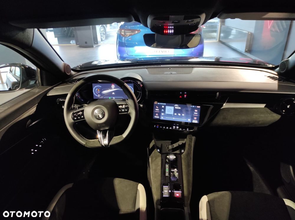 Alfa Romeo Junior 1.2 mHEV Sport Speciale eDCT - 20