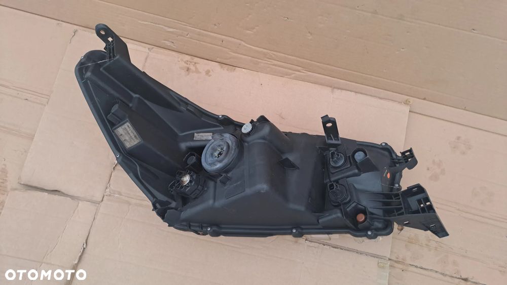 TOYOTA HILUX VIII 15-20r LEWA LAMPA EUROPA ORYGINAŁ - 4