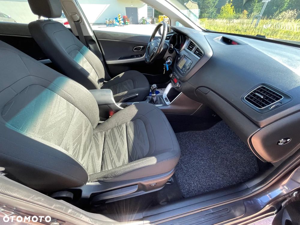 Kia Ceed 1.4 CVVT Dream Team Edition - 13