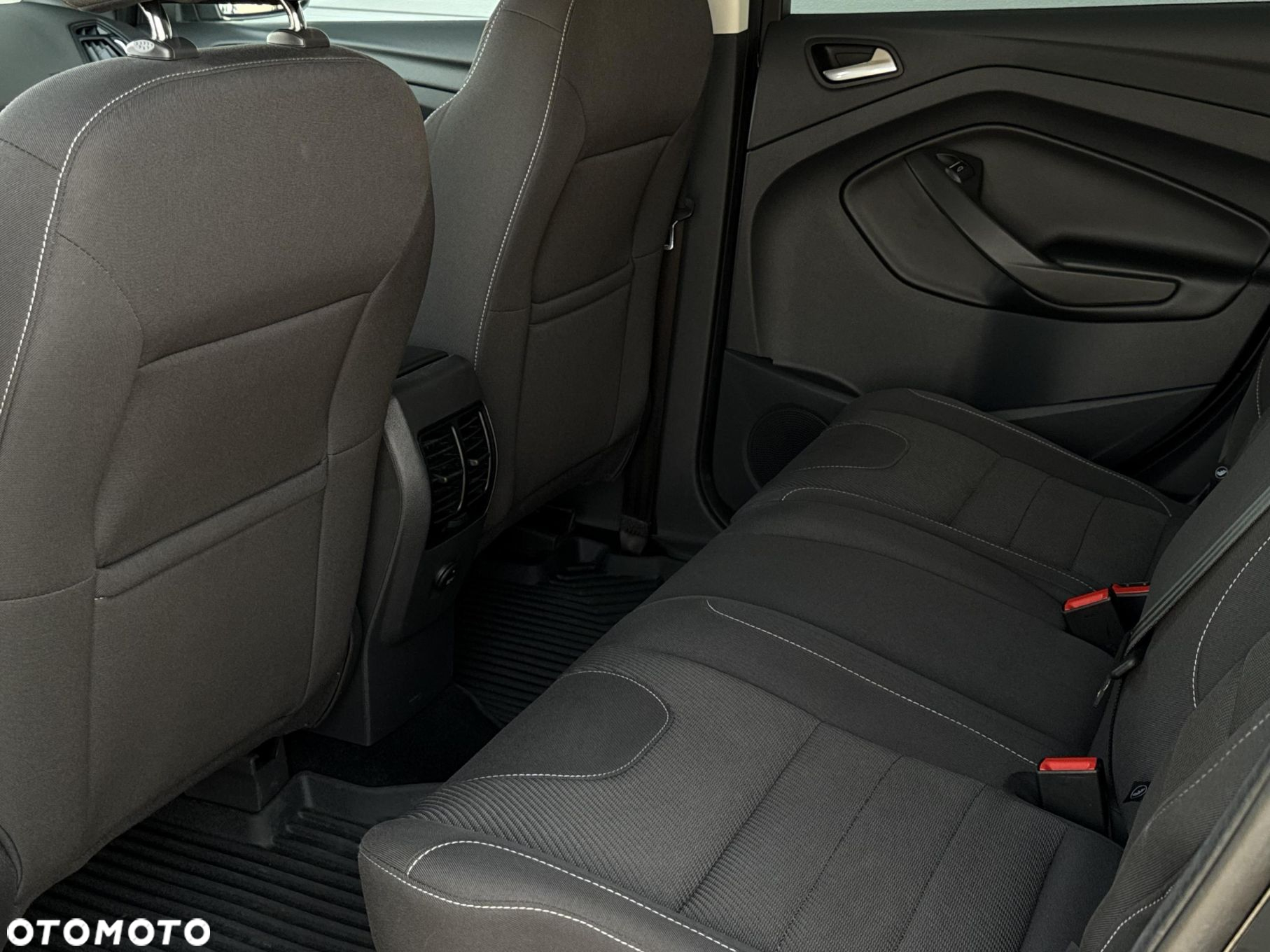 Ford Kuga 1.5 EcoBoost FWD Trend ASS - 12