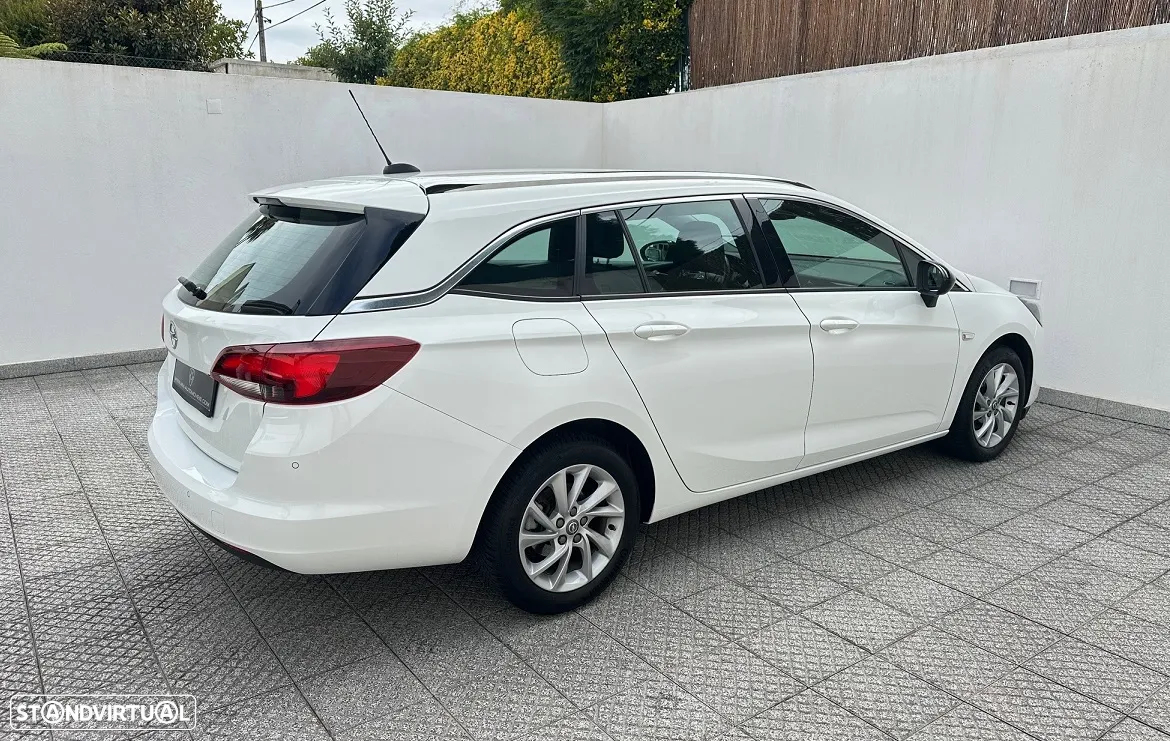 Opel Astra Sports Tourer 1.5 D S&S Auto Elegance - 6