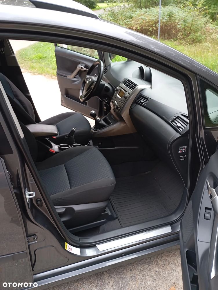 Toyota Verso 2.0 D-4D Premium 7os - 16