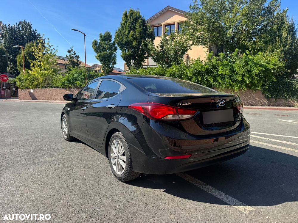 Hyundai Elantra 1.6 MPi Exclusive - 8