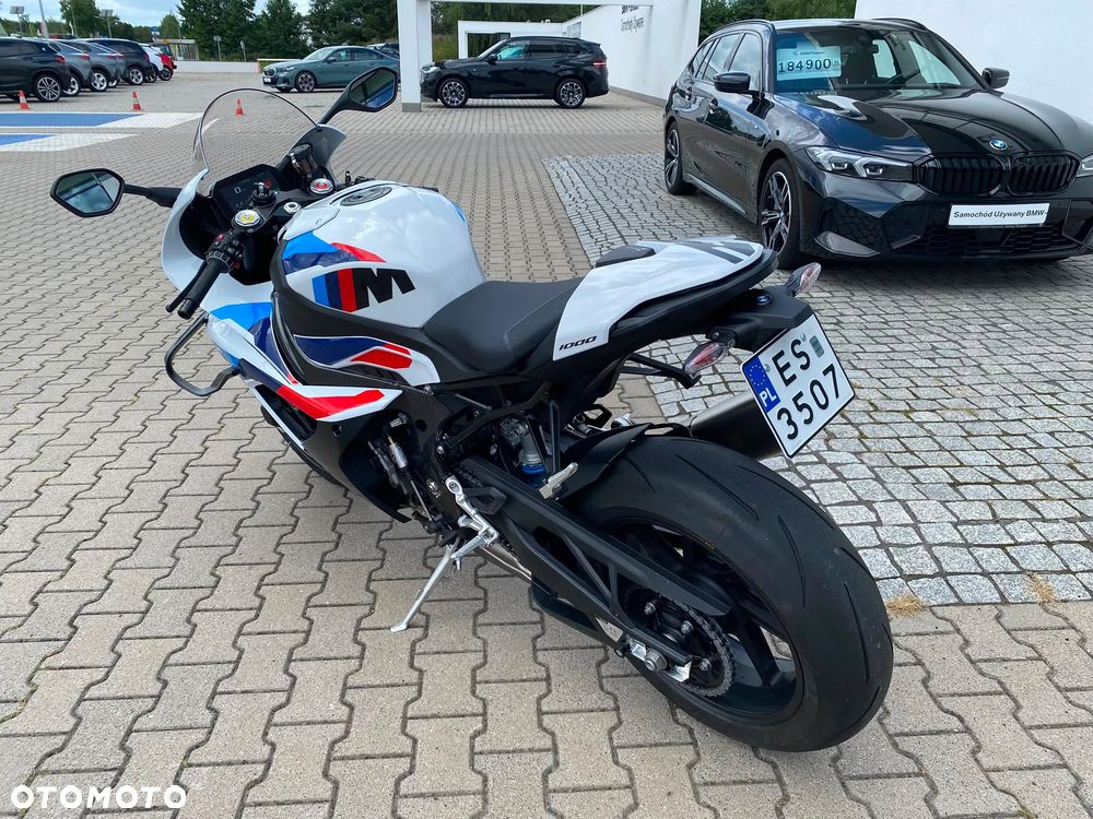 BMW S - 7