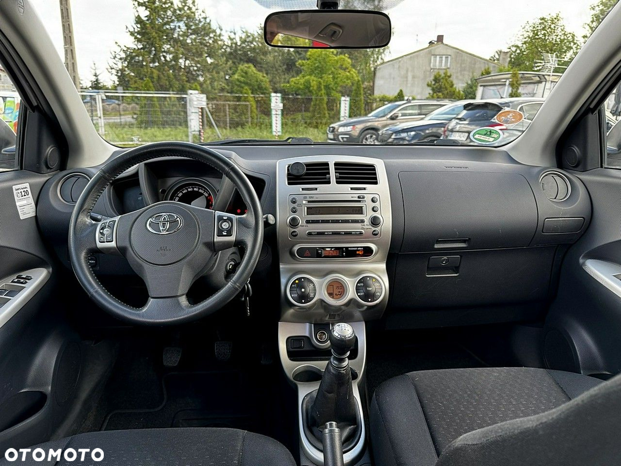 Toyota Urban Cruiser - 14