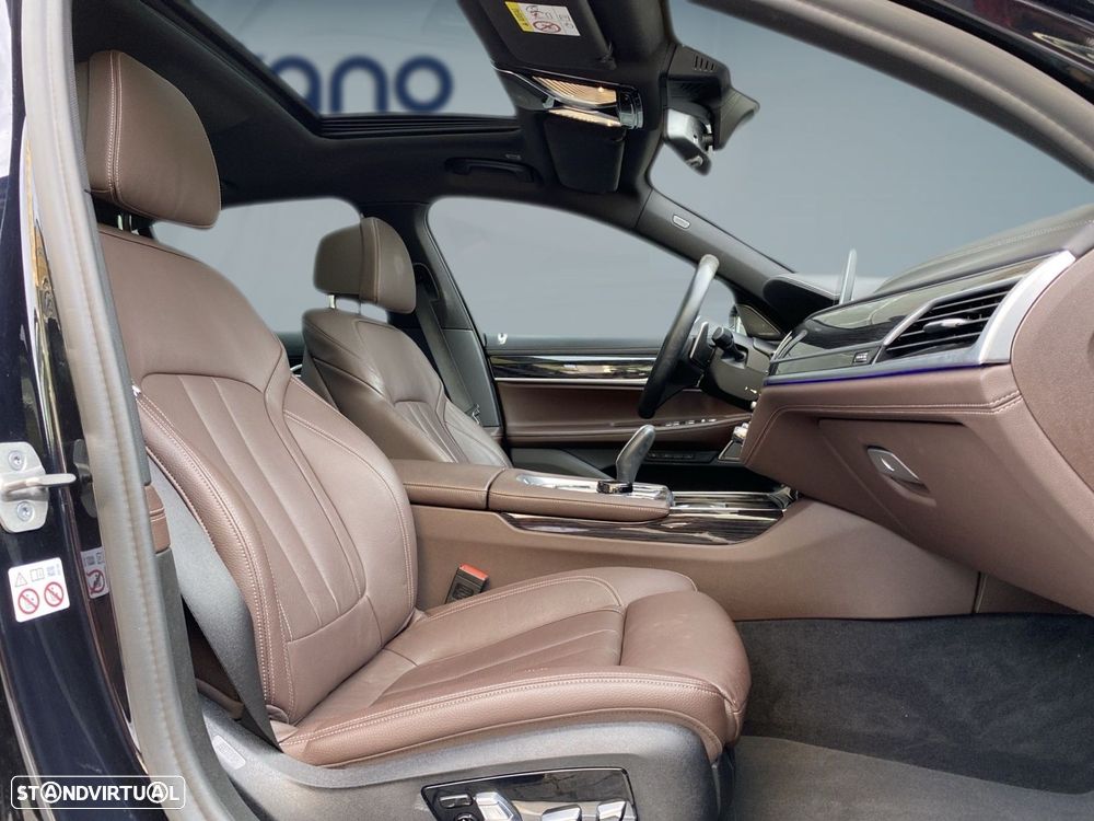 BMW 745 e iPerformance Pack M Auto - 25
