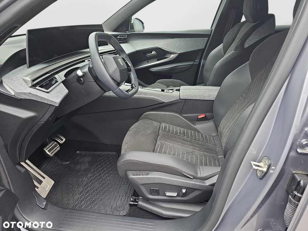 Peugeot 3008 1.2 PureTech mHEV GT S&S e-DCS6 - 10