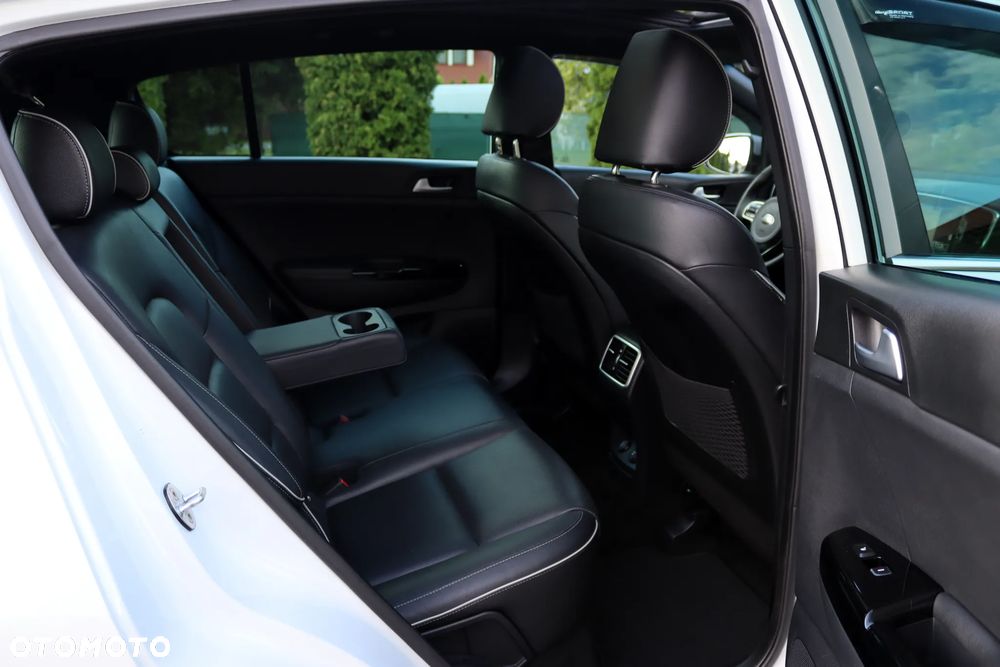 Kia Sportage 1.6 T-GDI AWD GT Line - 19