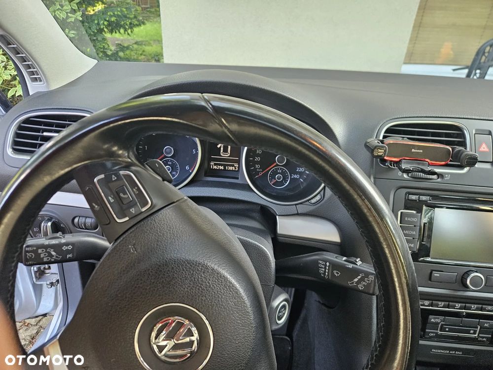 Volkswagen Golf 2.0 TDI DPF DSG Highline - 15